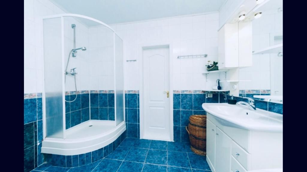 Апартаменты Comfort Apartment near Minskaya metro station and DreamTown Киев