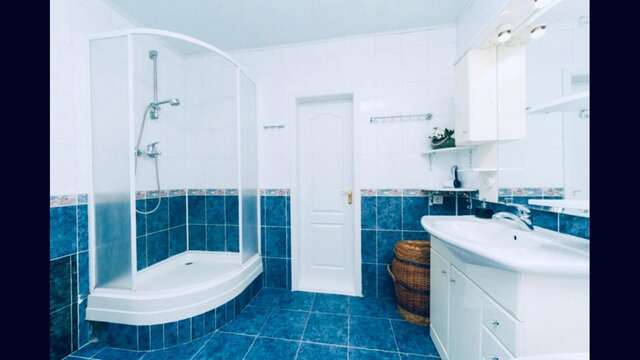 Апартаменты Comfort Apartment near Minskaya metro station and DreamTown Киев-6